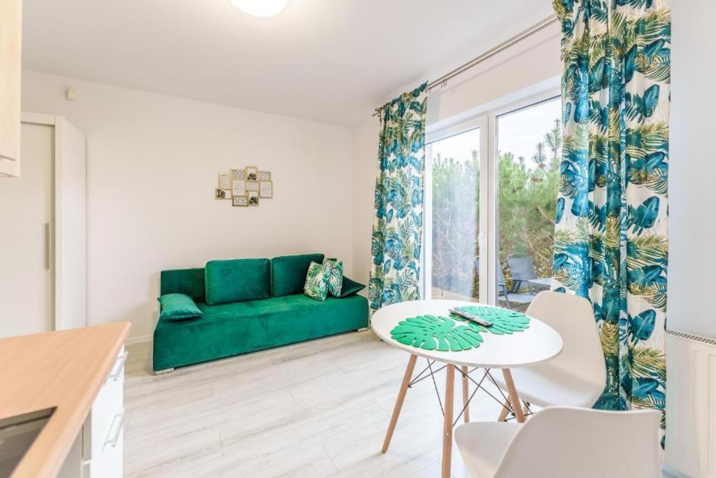 Apartamenty Przy Plazy, Ogrod - Grzybowo-Kolobrzeg - Nadmorska 26 Grzybowo  Kültér fotó